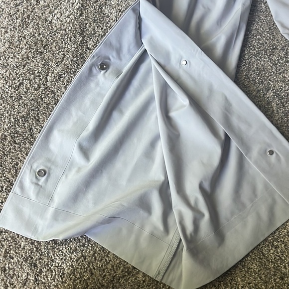 EUC ATHLETA TRIBECA CROP PANT, TERN GREY, size 2 - Picture 8 of 9